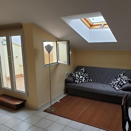 Mansarda Di Grazy Apartment Чита' Сант'Анджело Екстериор снимка