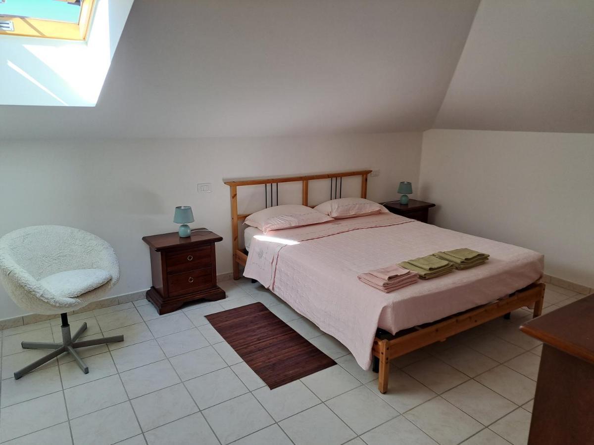 Mansarda Di Grazy Apartment Чита' Сант'Анджело Екстериор снимка